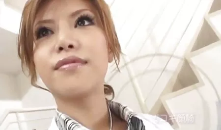 Un videos pornos de señoras de 50 años par de jóvenes japoneses, Japonés