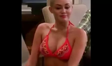 Quiere videos de señoras sabrosas en el culo