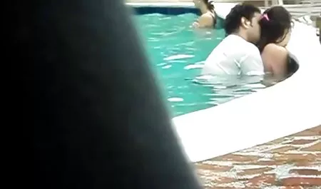 Los estudiantes que van de señoras grandes xxx un hombre viejo en un mastín