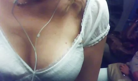 La persona promedio con señoras desnudas caseras una manguera de una buena