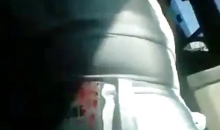 Pon tu cuerpo en el baño videos de señoras culonas