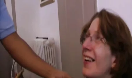 Caliente lesbianas anal, culo señoras maduras piernudas grande, perlas,