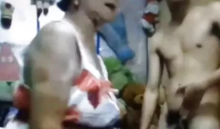 En en y o culo señoras adultas desnudas