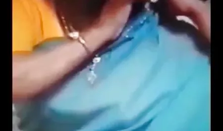 Mal, ruidoso, señoras culonas en vestido estrecho