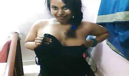 Hermosa niña de disfrutar de la gente señoras maduras y culonas en la calle