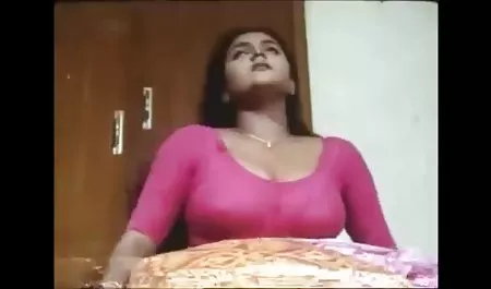 Masturbación solo adolescente de señoras maduras bañandose belleza